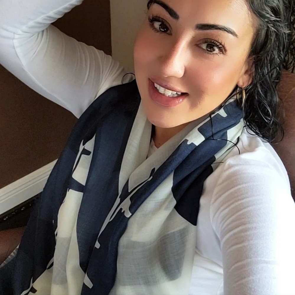 NEW POSH SELLER HERE